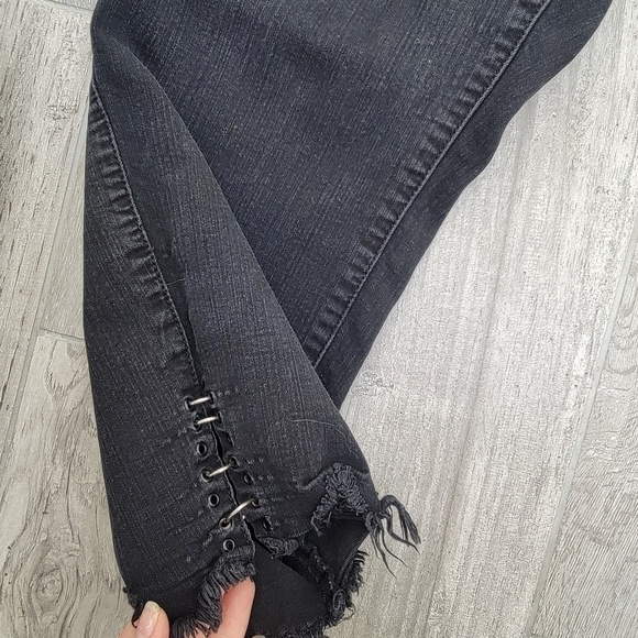 🌟HOST PICK🌟 Torrid High Rise Ultra Skinny Black 22 - Picture 9 of 16